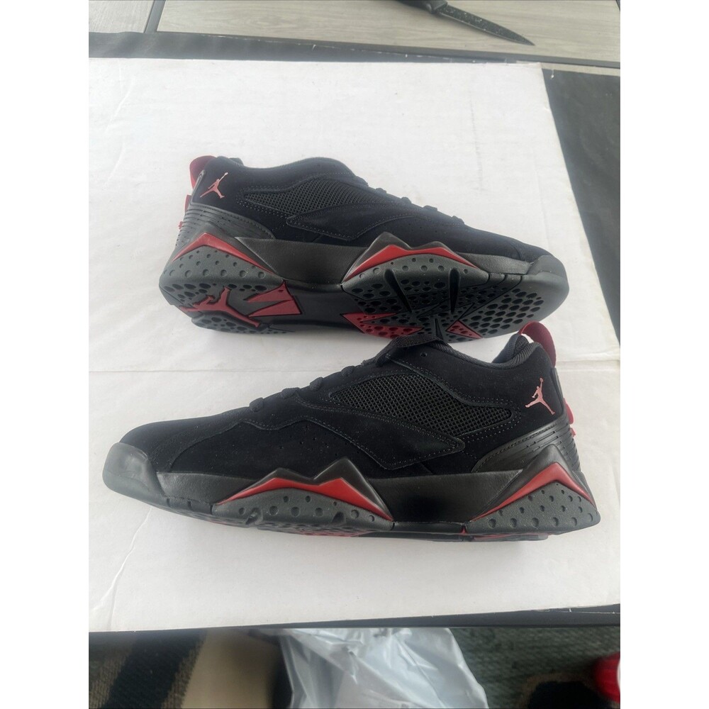 Size 9.5 - Air Jordan MVP 92 Bred